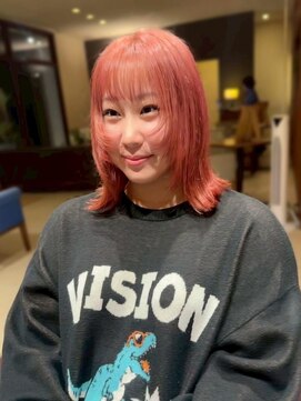 ハイトーンピンクでレイヤーカット