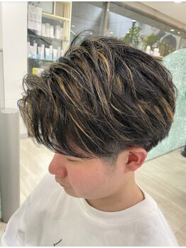 クオーター(QUARTER)の写真/【かっこよく決まる】扱いやすく、朝のスタイリングも簡単に♪爽やかな好感度アップスタイルへ[春日]