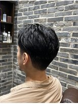 ゲネシス(GENESiS)&nbsp;大人の毛流れアップバング刈り上げショート