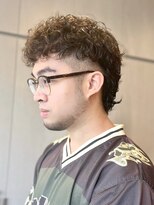 エリマバイフィフス 調布(elima by fifth) 調布フェザーパーマスパイラルパーマセンターパートウルフゆるめ