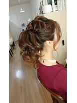 ロカット サロン(Roquat Salon)&nbsp;ふんわりポニーアレンジ【ヘアアレンジ　袴着付/立川/立川】