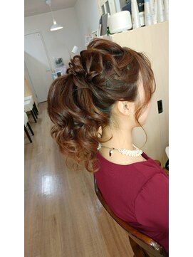 ロカット サロン(Roquat Salon) ふんわりポニーアレンジ【ヘアアレンジ　袴着付/立川/立川】