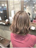 切りっぱなし肩上ワンレンスタイル