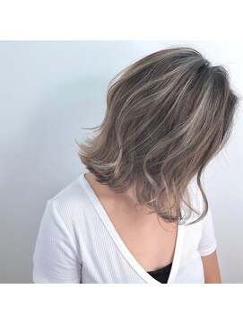 シェルター バイ トウキョウ(Shelter by TOKYO) ダークグレージュハイライト