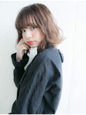 ベージュカラー　毛先カール