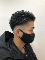 アグラン ヴィラ スイタ(a Gland villa SUITA)&nbsp;スキンフェード×かきあげウェーブパーマ