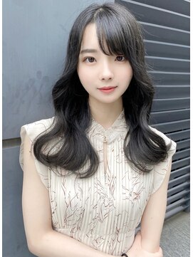 ミョンシル 【myonsil 山田】くびれレイヤーカット◎透け髪ブルーブラック