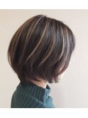 ショートボブ×ハイライト