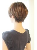 20代30代40代大人可愛いひし形ショート 襟足スッキリ