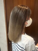 ルーブル(LOUVRE) 【Hitomi】脱白髪ぼかしハイライトカラー