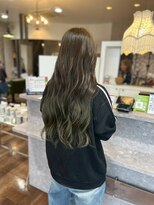 ヘアーワークス ボナ ウニクス店(HAIR WORKS bona)&nbsp;透明感溢れる外国人風ウェーブロング/アッシュ/艶感/ロング