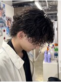 波巻きパーマメンズツイストスパイラルパーマセンターパート