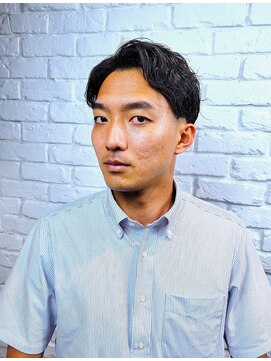 クオンヒール(QUON HEAL) フェードカットニュアンスパーマフェザーパーマサーフカールu