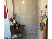 温かみのあるアンティーク調の店内