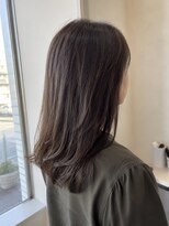 レスト(REST)&nbsp;白髪染め後のパサつきを整えた自然な艶ロング