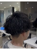 ケンジ 平塚 アネッタ(KENJE annetta)&nbsp;メンズ　メンズパーマ　フェザーパーマ　波巻パーマ　特殊パーマ