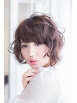 ミリュウ(Milieu)&nbsp;前下がりパーマ