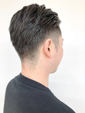 クオリス 上福岡店(QUALIS) フェード/刈り上げ/7:3スタイル/サイドバック/かきあげ/ビジネス