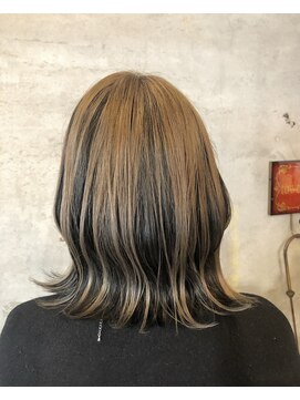アティック ヘアーデザインアンドリラクゼーション(attic hair design&relaxation) ハイライト×ローライト