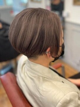 ミーティア バイ クアトロ(Meteor By QUATRO) 【ブリーチ必須】ミルクティーベージュ