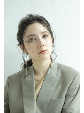 ミエル ヘア 新宿(miel hair) 〈mielhair新宿〉ダークカーキアッシュ