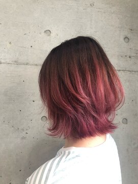 ヘアールーム プリズム(Hair room Prism) ピンクウルフ