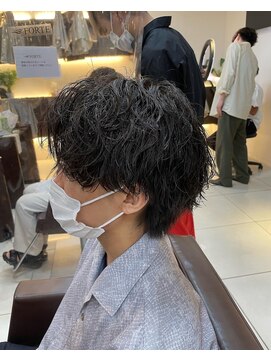 フォルテ 草薙店 forte草薙【ツイスパ波巻きパーマ】山口大翔