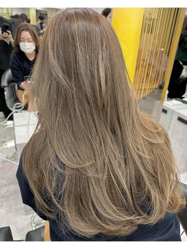 シティ(CITY) 『シアーベージュカラー×髪質改善トリートメント』 CHICA