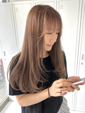 ヨロ 小岩(YOLO) ミルクティーグレージュハイライトケアブリーチレイヤーカット