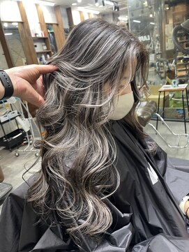 ラフ(LAFF) #バレイヤージュ#グレージュカラー#ボブウルフ#ココアベージュ