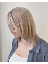 ホワイトブロンドブリーチダブルカラー下赤塚/成増/平和台美髪