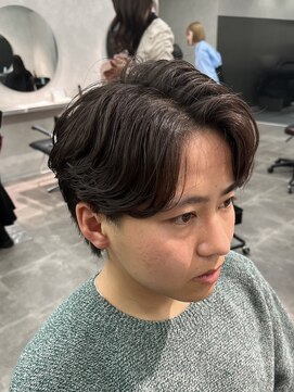 ジーニー 千葉(GENiE) ウルフ/アッシュブラック/カルマパーマ【高野優真】