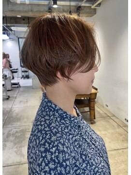 ダンボ(DUMBO) ＜kacho＞マッシュショート  ボブ  ベージュカラー  ショート