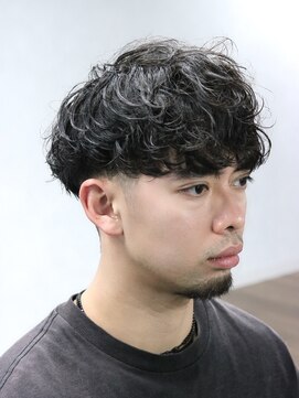 マーズ(MARS) スペインカール シャドウパーマ フェード 無造作マッシュ