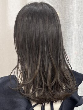 シベルバレー 横浜(sibell) セミロングレイヤーカット顔周りレイヤーウルフハッシュカット