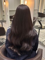 ケリーアン 太田(kelly.un)&nbsp;グレージュ / ベージュ / 暗色カラー / 透明感カラー