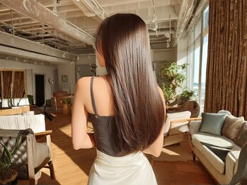 ラファンジュ ヘアー クレオ(Rohange hair Creo)の写真/【岐阜駅★1分】プチプラだけど高技術☆プレミアム艶縮毛矯正+カット+2step髪質改善トリートメント￥13750★