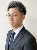 ビジネスマンツーブロックアップバング爽やかショート黒髪