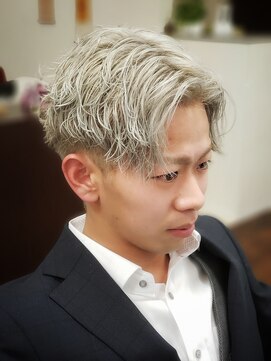 アムズヘアーファム 【アムズヘアーファム】メンズカジュアル　ホワイティカラー