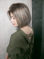 ルティア 池袋(Lutia) 前下がりボブ