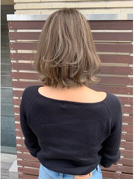 トルネード(TORNADO) チョコレートハイライトバレイヤージュボブ