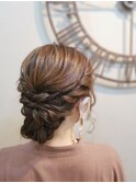 ねじりアップスタイル