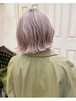 ロージアバイアルティナ(ROSIER by artina)&nbsp;外ハネボブ_パールベージュ_ボブカット