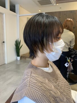 アドラーブル 駅南店(adorable) 【インナーカラー】【ウルフショート】【20代】