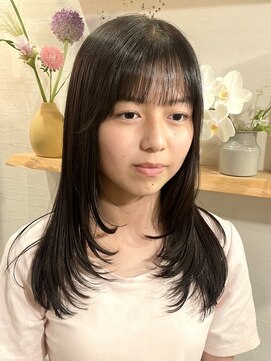 ミルヘアデザイン(mil hair design) レイヤーカットアッシュカラーグレージュ透明感カラー前髪