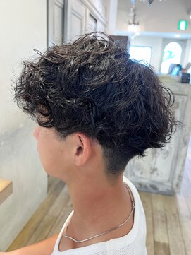 ハチ(HACHI) ツーブロ☆スパイラルパーマ