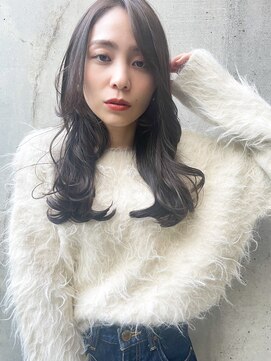 ソワリー 栄(THOiRY) THOiRY【女性らしい柔らかヘア】似合わせ小顔艶髪ゆる巻きロング