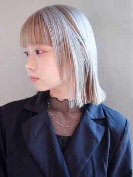 シオン(shion) くすみベージュ透明感カラー秋色ワンレン_ba506731