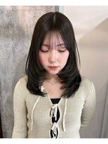 ムージー(moug)&nbsp;レイヤーカット/暗髪/韓国/広島/袋町