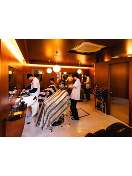 上質空間でリラックス■大人男性の為の本格men'sサロン■「清潔感」ある「好印象」スタイルに